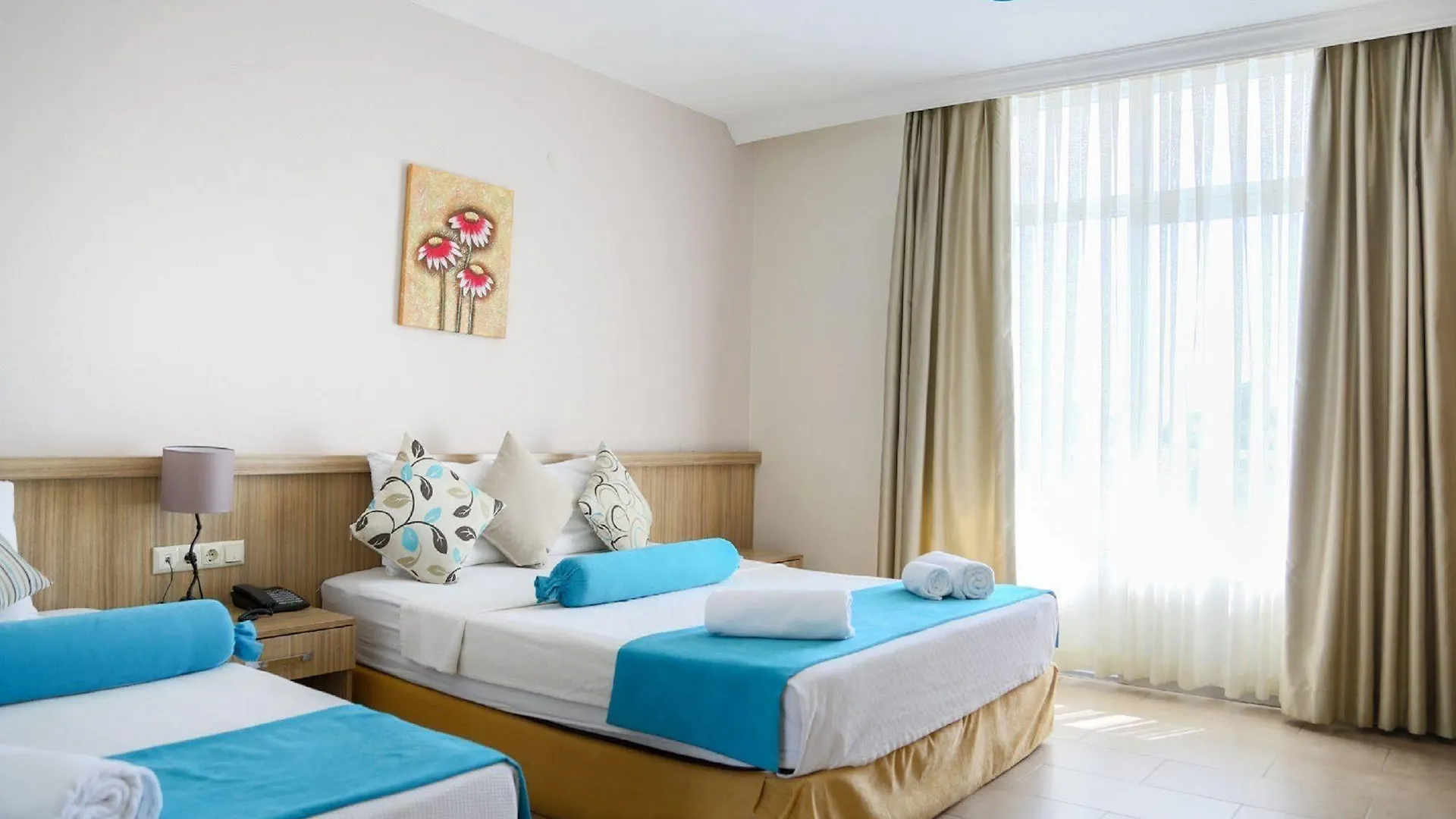 Ponz Hotel Kusadası